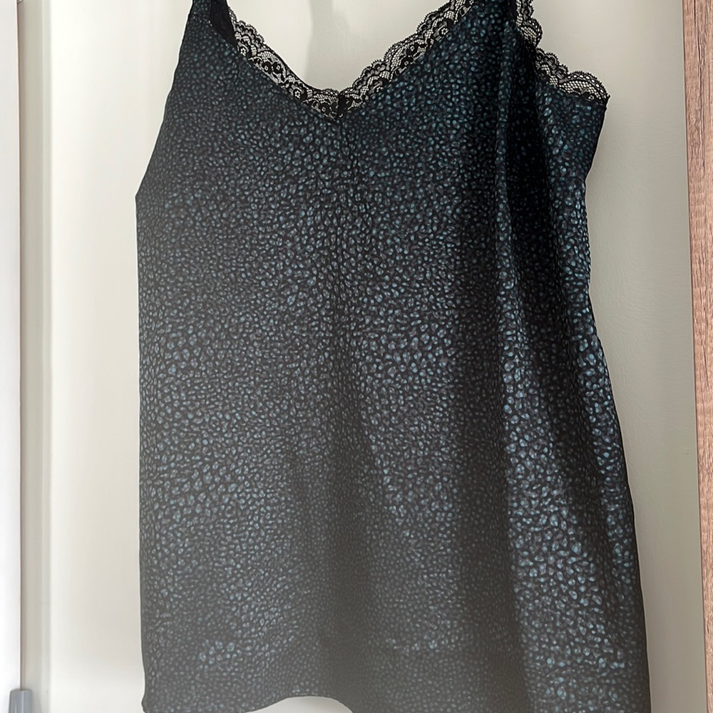 Pretty green & black camisole shirt